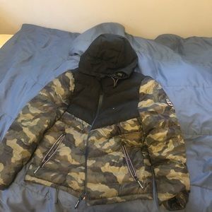 Mens medium Tommy Hilfiger bubble coat